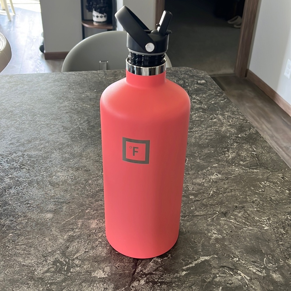Iron flask 64oz water bottle
